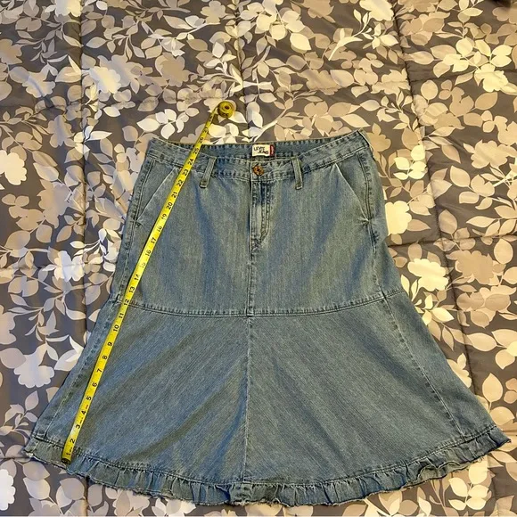Levi’s Red Tag Denim Jean Skirt