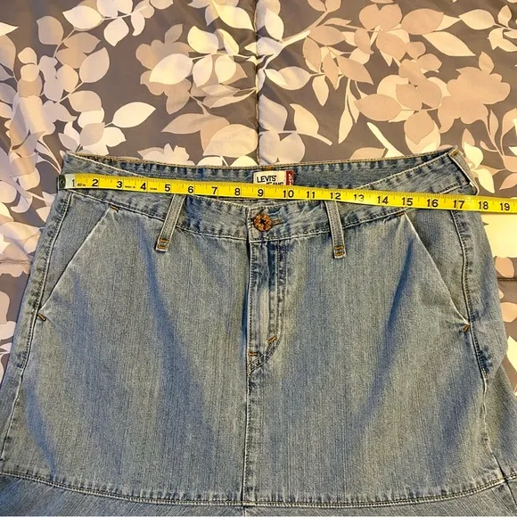 Levi’s Red Tag Denim Jean Skirt
