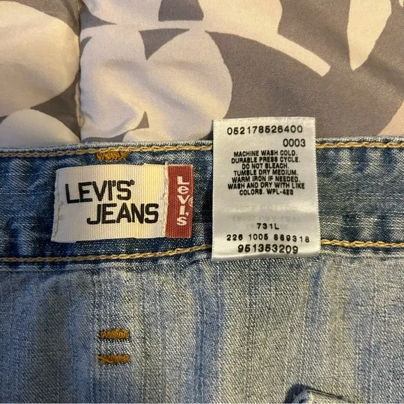 Levi’s Red Tag Denim Jean Skirt