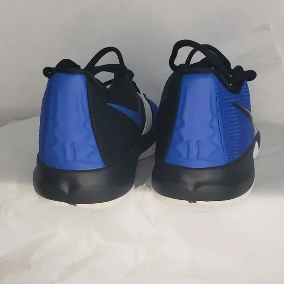 Like New Kyrie Irving Flytrap AA1154 400 Blue/Black/White‎ Basketball Shoes