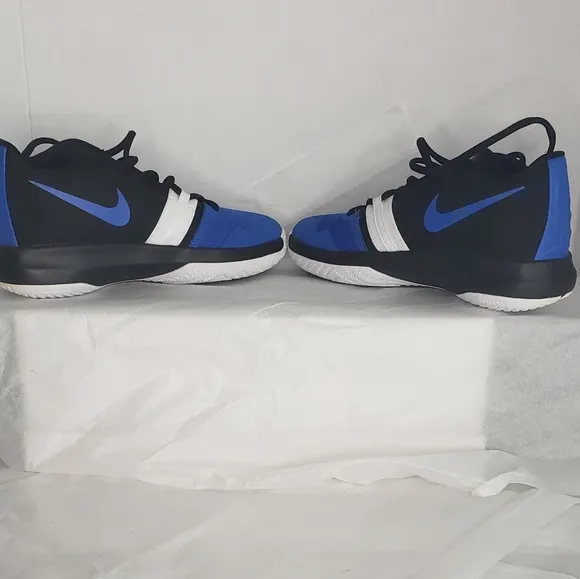 Like New Kyrie Irving Flytrap AA1154 400 Blue/Black/White‎ Basketball Shoes