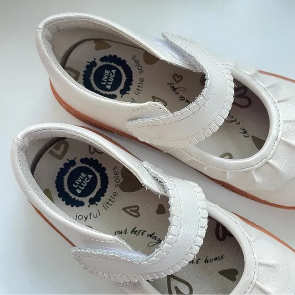 Live and Luca Girl’s 11 Velcro Mary Jane dress shoes Leather White RUCHE sz 11