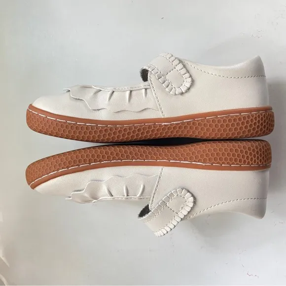 Live and Luca Girl’s 11 Velcro Mary Jane dress shoes Leather White RUCHE sz 11