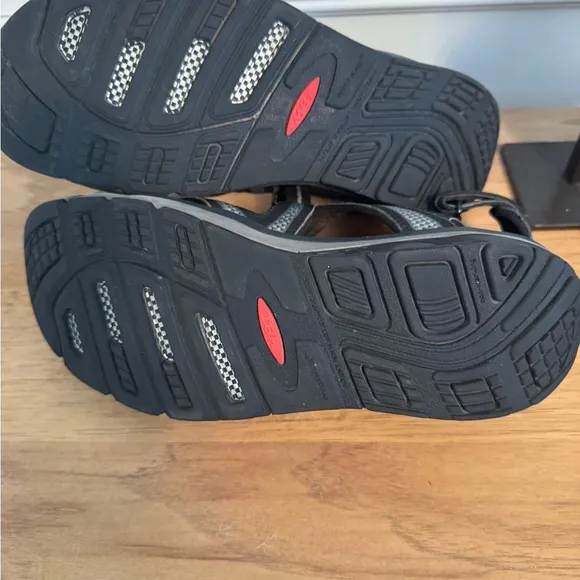 LN MBT Rocker Women’s Sandals 9-9.5