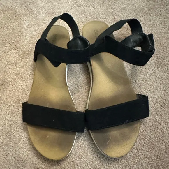Lot of Youth Girls Size 2 Sandals EUC