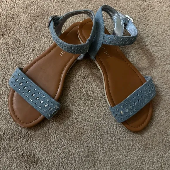 Lot of Youth Girls Size 2 Sandals EUC