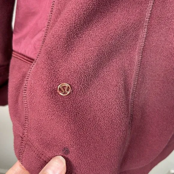 Lululemon Fleecy Keen Jacket Wine Berry Red Women's Sz 8 Full Zip Outdoor