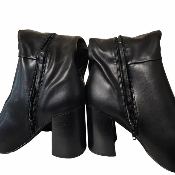 Madden Girl Black 2 Winsloww Boots Size 10
