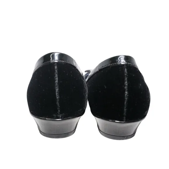 Marc Jacobs Black Velvet &amp; Patent Leather Bow Kitten Heels, Size 38