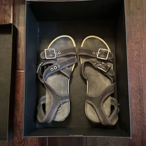 Marc by marc Jacob’s buckle sandals size 5