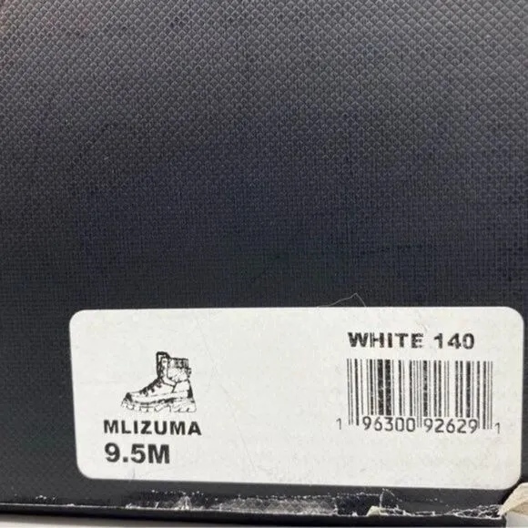 Marc Fisher Izuma Lugsole Leather Boots Size 9.5. New Winter White