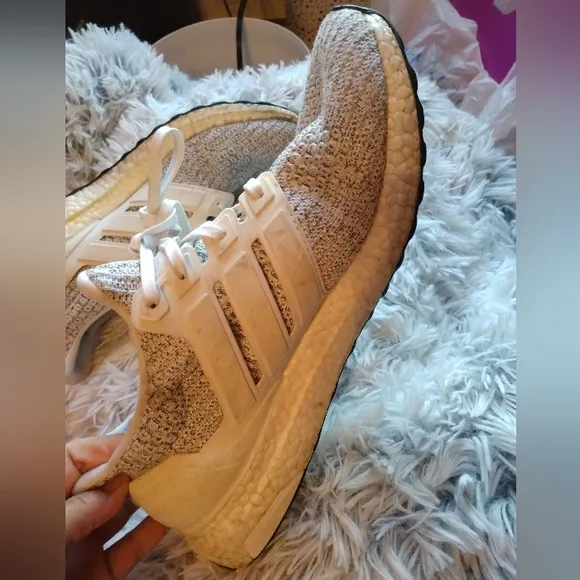 Mens Adidas Ultra Boost Shoes Size (10) US