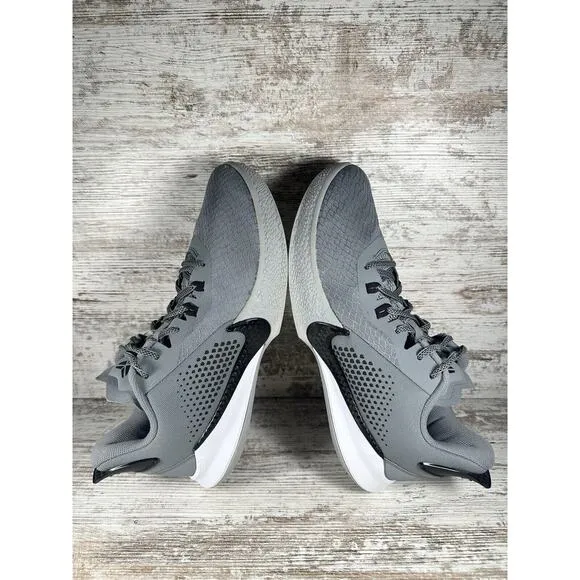 Men's Nike Mamba Fury TB Cool Grey Kobe Basketball Shoes Sz 9.5 Athletic Gym