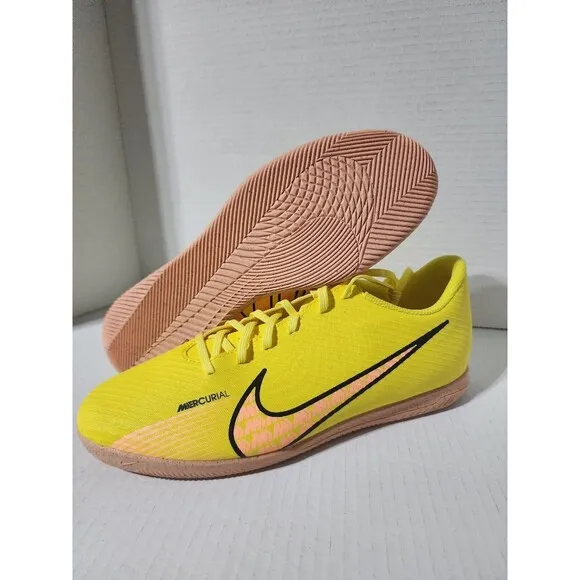 Men's Nike Mercurial Vapor 15 Turf indoor Soccer Shoes Sz 9.5 Yellow DJ5969-780