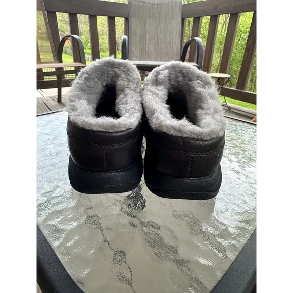 Merrell Clogs Mules Black Smooth Leather Fuzzy Slippers Comfort Shoes US 6