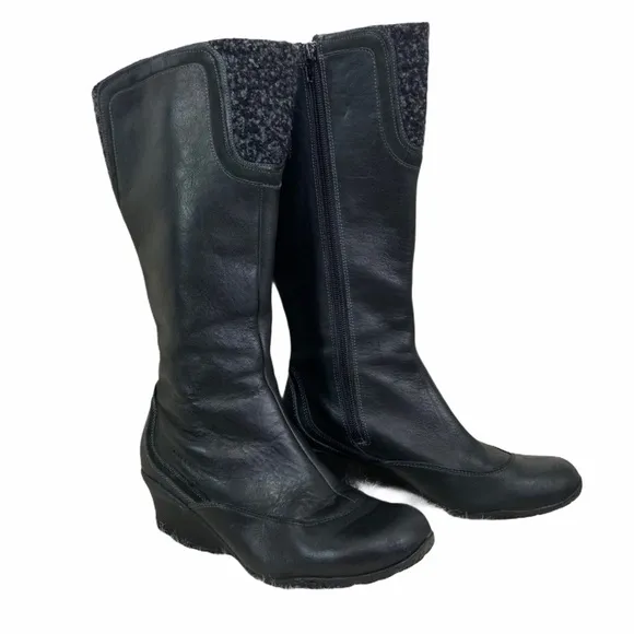 Merrell® Larkspur black leather wedge Boots 7