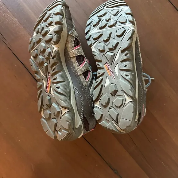 Merrell Outmost Ventilator Hiking Shoes