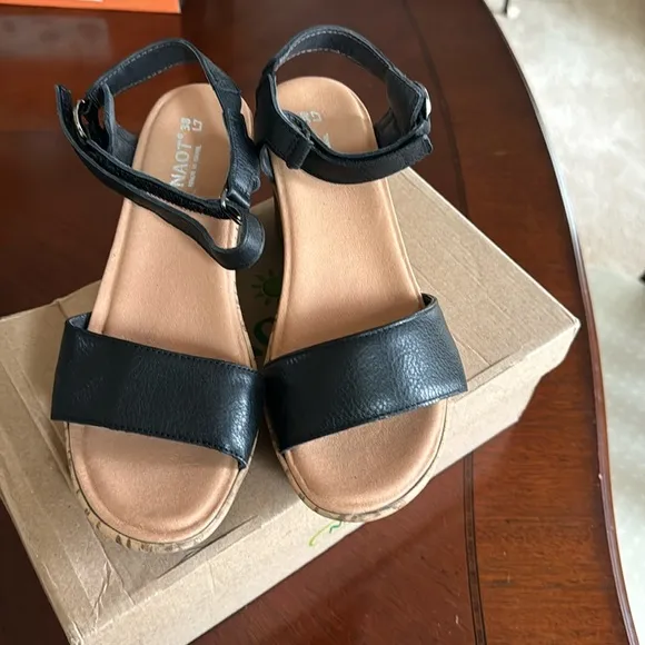 Naot soft black leather sandals