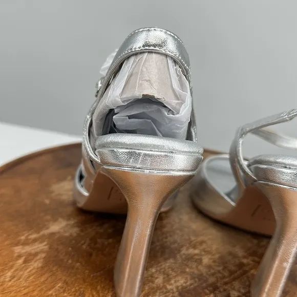 Natrualizer Shoes Wm 7.5 Wide Lala Silver Leather Strappy Heel Sandals