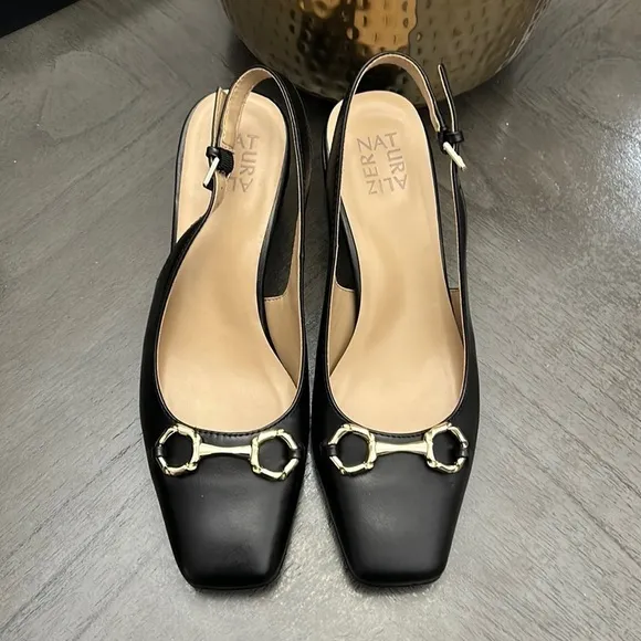 NATURALIZER Keeley Slingback Pumps Women's Shoes In Black Leather (WIDE)