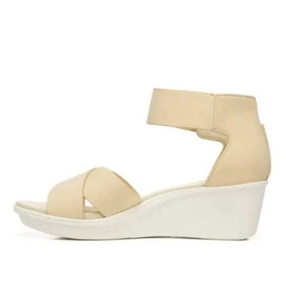 NATURALIZER Riviera Ankle Strap Wedge Sandals Women's Shoes In Honey (WIDE)