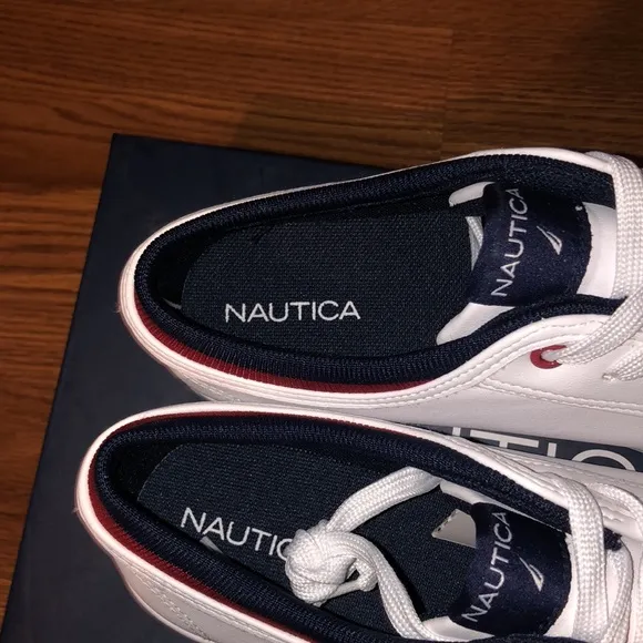 NAUTICA BOYS SHOES SIZE 5! BRAND NEW. SMOKE FREE HOME!