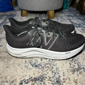 New Balance Black &amp; White Fuelcell Propel V4 Wide Width Running Shoes Size 14