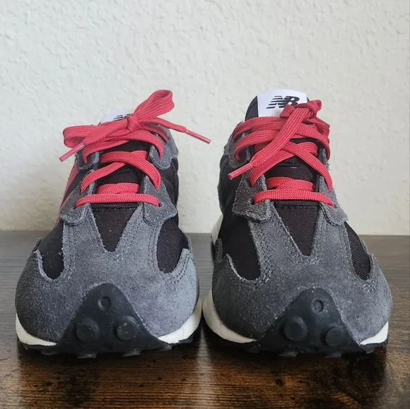 New Balance Gender Inclusive 327 Sneaker Big Kids 3