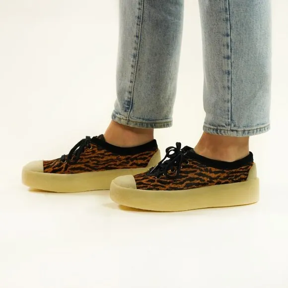 NEW CLARKS Haircalf Tor Hoop Comfort Sneakers tortoiseshell for women 124tn