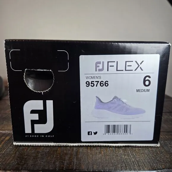 NEW Footjoy Flex Womens Size 6 Medium Golf Shoes Spikeless Lace 95766 Gray White
