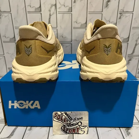 New Hoka One One Speedgoat 5 Trail Running Shoes Hiking Vanilla Wheat Mens 9 D