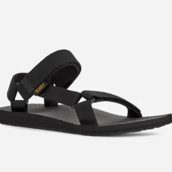 New In Box Teva Men’s Original Universal Sandals Black