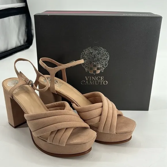 New in box Vince Camuto nude Plato’s suede sandals size 9.5
