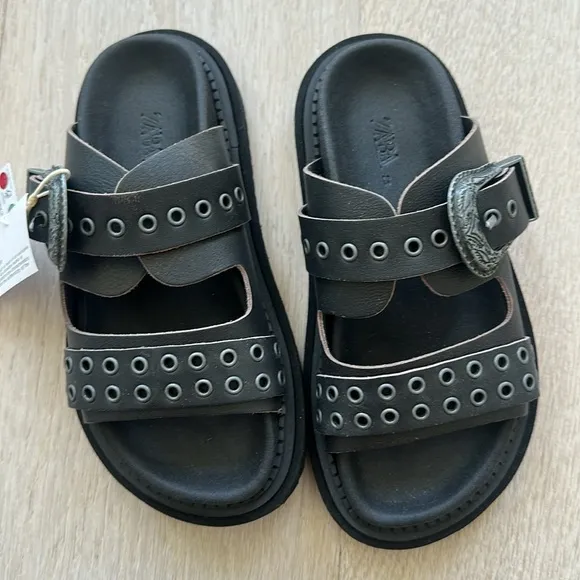 New leather Zara Kids Black Sandals size 1