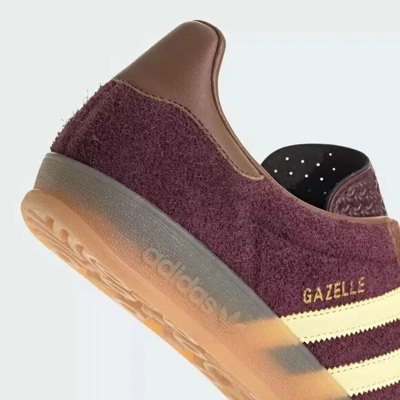 [NEW] Men's adidas Gazelle Indoor Shoes 'Maroon' JI0324