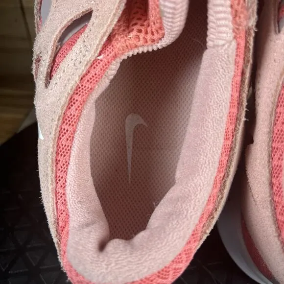 New Nike Free Run 2 GS Youth Size 7Y Pink/White Lace Up Athletic Shoes EUC