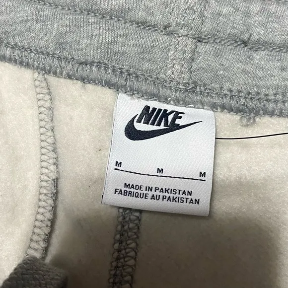 New Nike Sweatpant Joggers Mens Medium Standard Fit Gray Tapered Leg