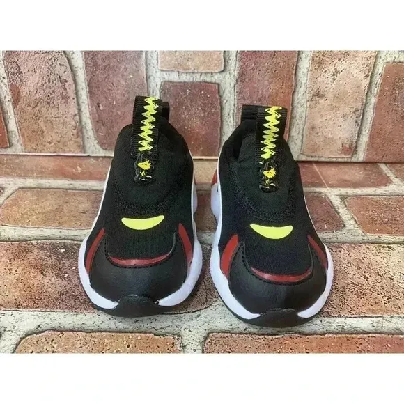 New Puma X Peanuts Sneaker Shoes for Toddlers sz 5C Black Red Yellow Limited Ed