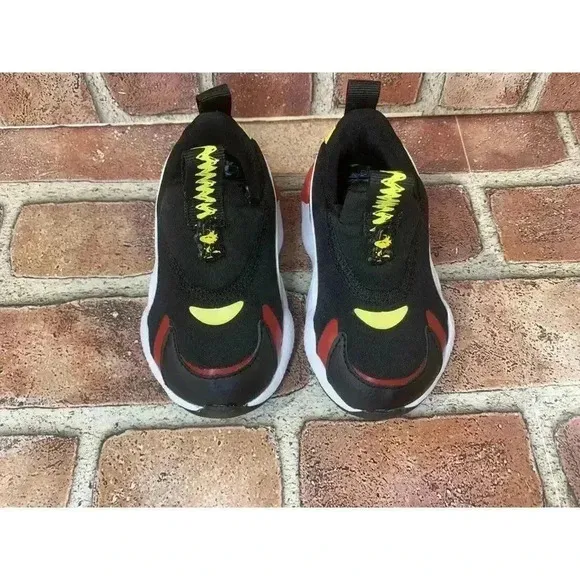 New Puma X Peanuts Sneaker Shoes for Toddlers sz 5C Black Red Yellow Limited Ed