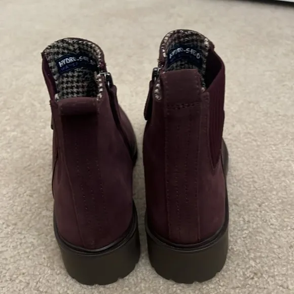 New!‎ Rockport Womens Ryleigh Gore Chelsea boots —waterproof size 7 1/2
