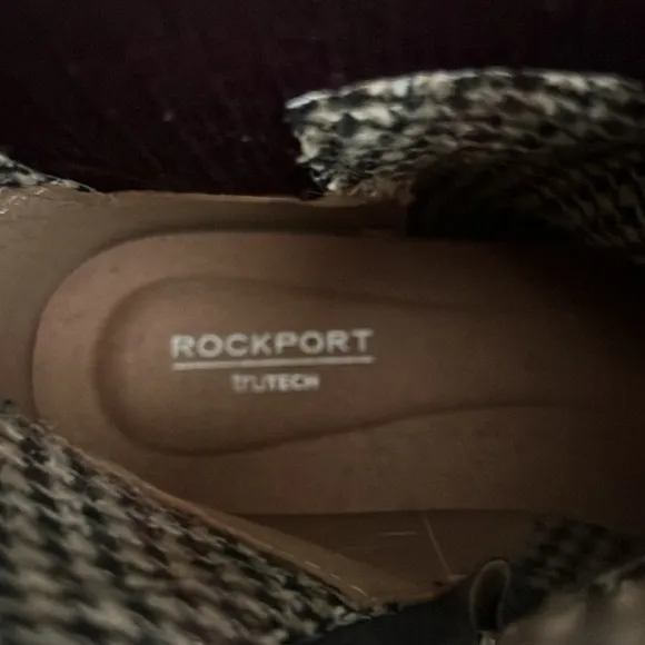 New!‎ Rockport Womens Ryleigh Gore Chelsea boots —waterproof size 7 1/2