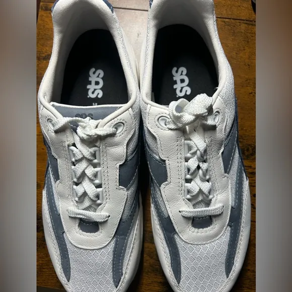 NEW SAS Women's, Tour Mesh Lago Vista Lace Up Sneaker - Size 10.5