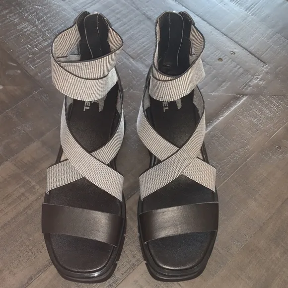 NEW SOREL Joanie III Sport Strap Sandals 8