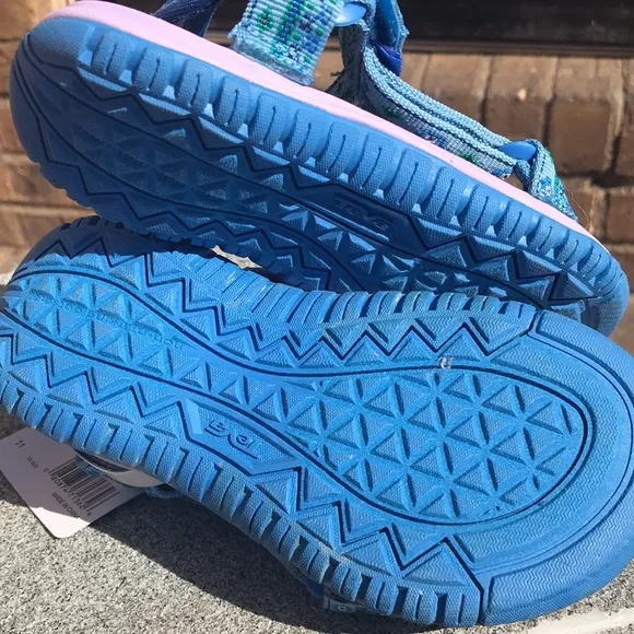 New TEVA Blue Hurricane Strapped Sandals