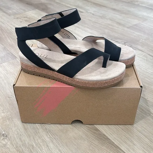NEW Women’s SOUL Naturalizer Divina Sandals