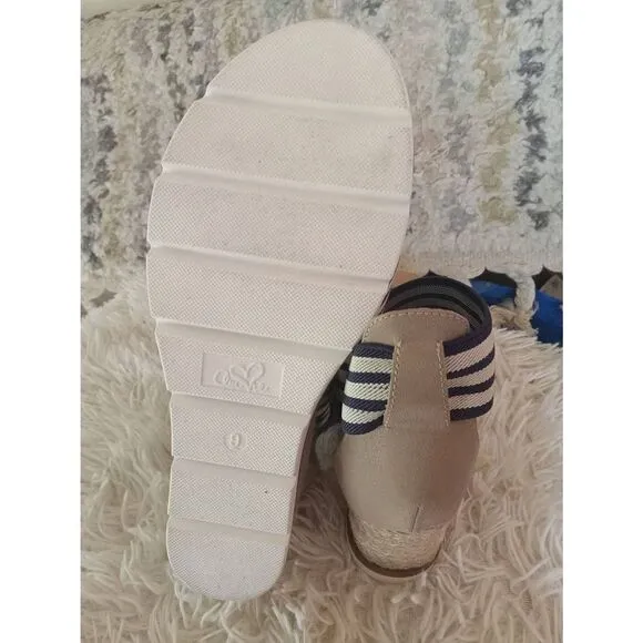 New in box Mia sandals sz9