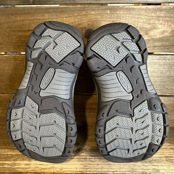 NIB New Little Kids Keen Newport H2 Blue Strappy Outdoor Shoes Sandals Size 11 C