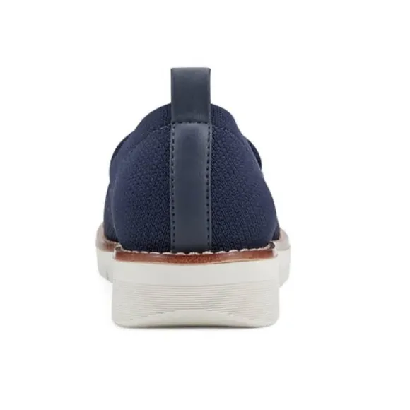 NIB Valina Shoe, Navy Size 8.5 W or 9W