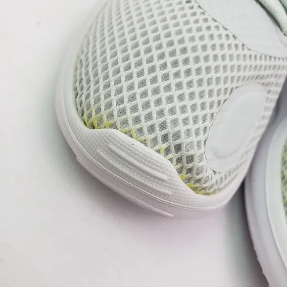 Nike Acmi Womens Size 5 Ghost Aqua Off White Running Sneaker Shoes AO0834-400