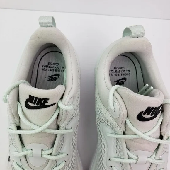 Nike Acmi Womens Size 5 Ghost Aqua Off White Running Sneaker Shoes AO0834-400